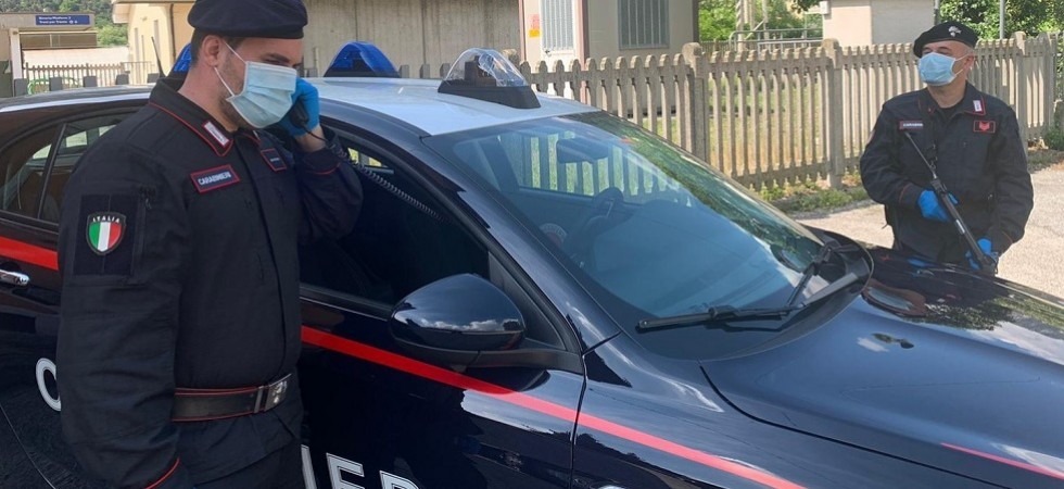 Foto d'archivio Coronavirus, famiglia positiva al Covid ma nessuno rispetta le norme sull’isolamento: denunciati dai carabinieri